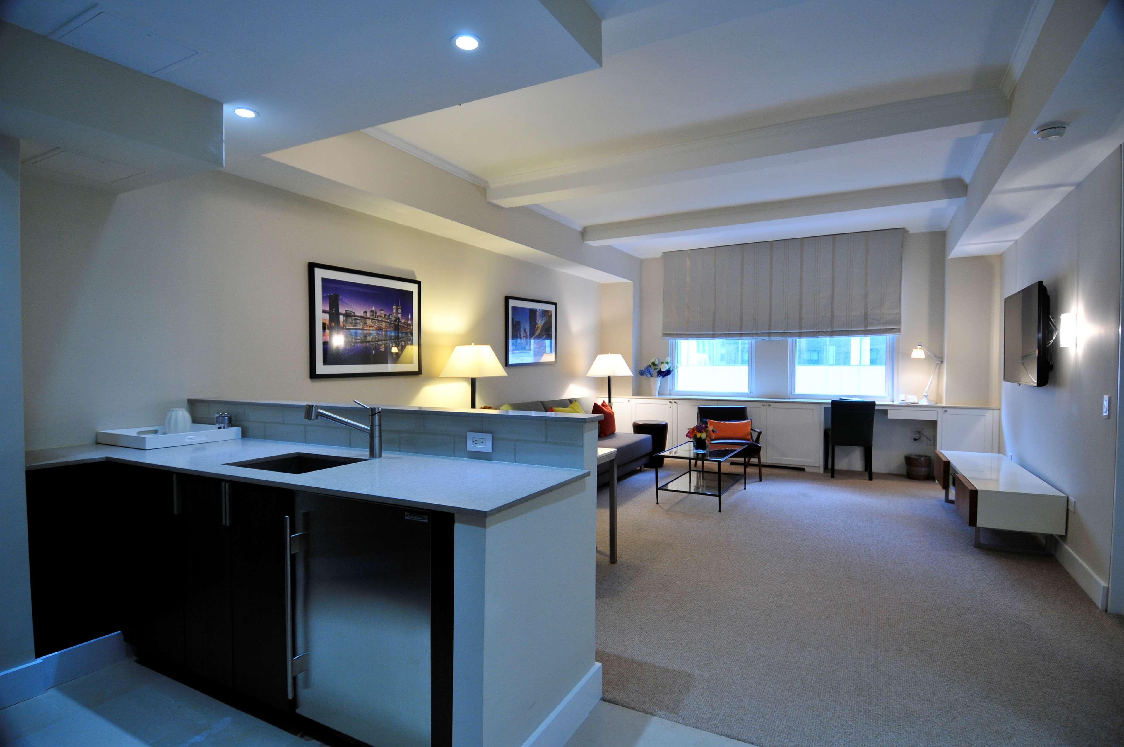 Lombardy Hotel New York Bagian luar foto