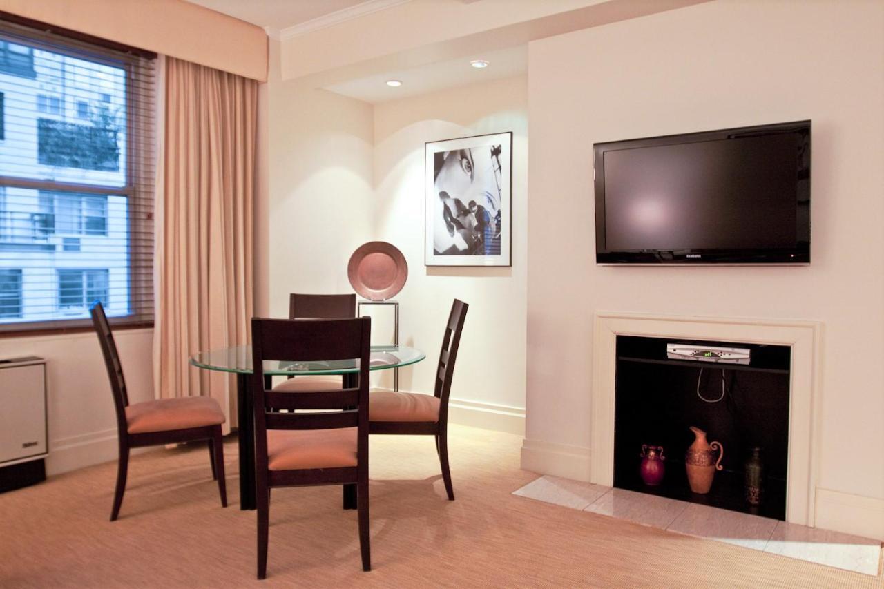 Lombardy Hotel New York Bagian luar foto